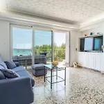 Voramar On Pinewalk 波连斯萨