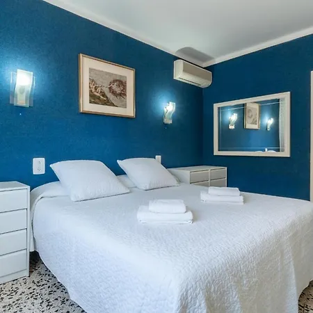 Voramar On Pinewalk *